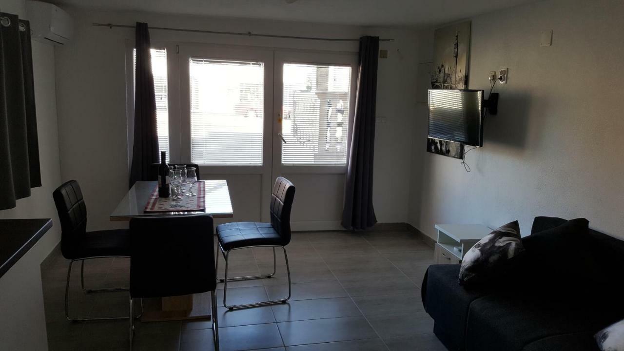 Apartman Luka Apartment Vodice Luaran gambar
